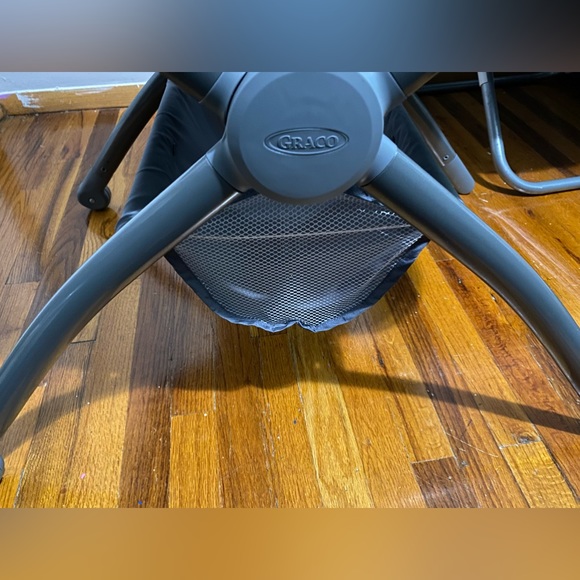 Baby Bassinet - Picture 7 of 8